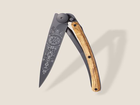 Deejo 37g, Olive wood / Viking Vegvisir