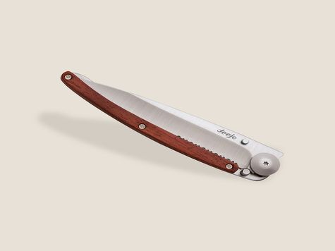 Deejo Serrated 37g, Palo Rojo